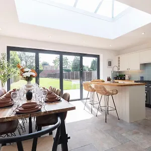 Lythwood House Holiday home Gloucester